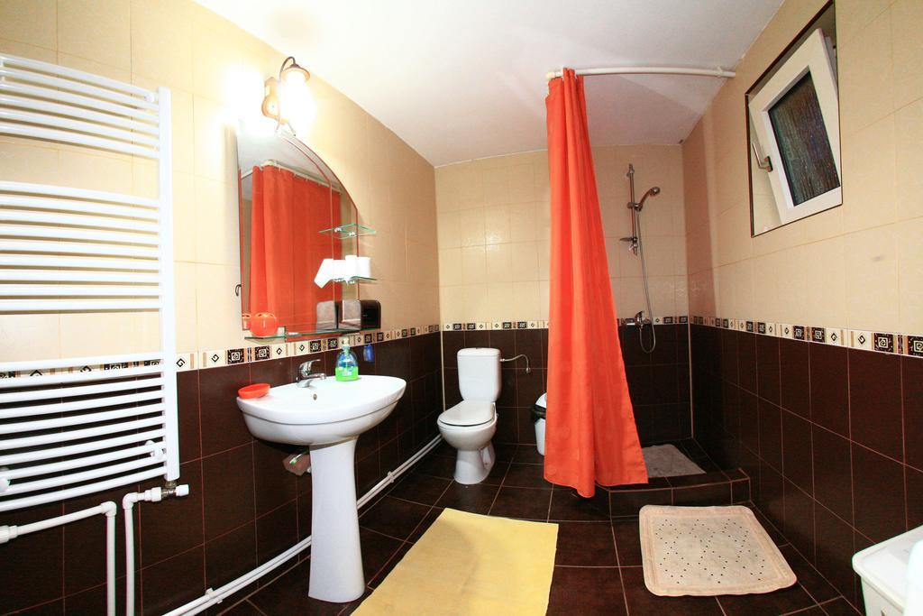 Cuibul Salamandrelor Sarmizegetusa Quarto foto