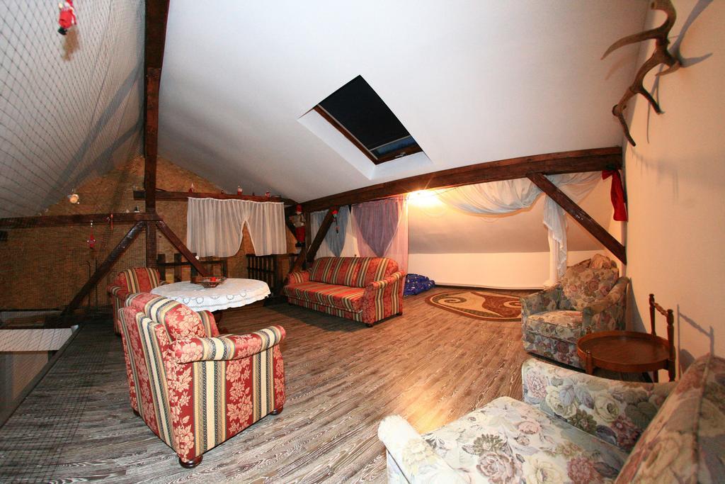 Cuibul Salamandrelor Sarmizegetusa Quarto foto